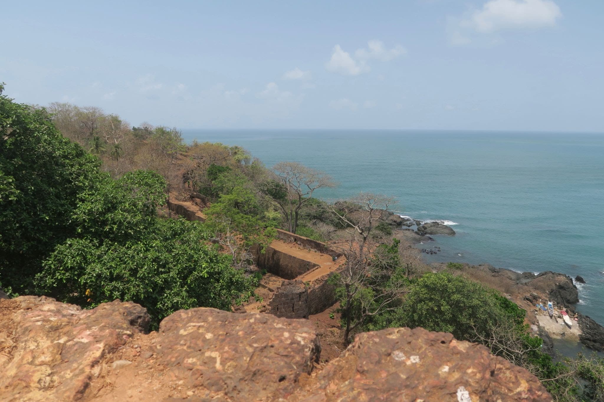 Cabo de Rama Fort & Ocean Cliff